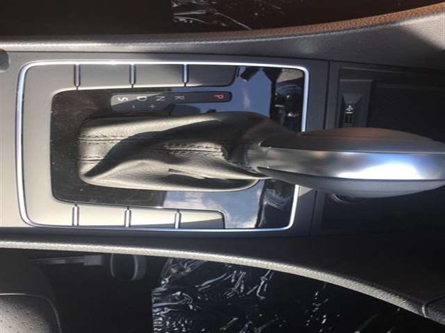 2017 Volkswagen Passat 1.8T R-Line 4dr Sedan